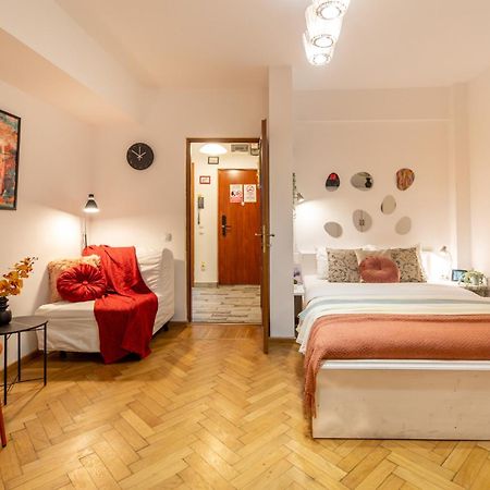 2Br Apartment At Piata Natiunilor Unite: Perfect For City Center Stays ブカレスト エクステリア 写真