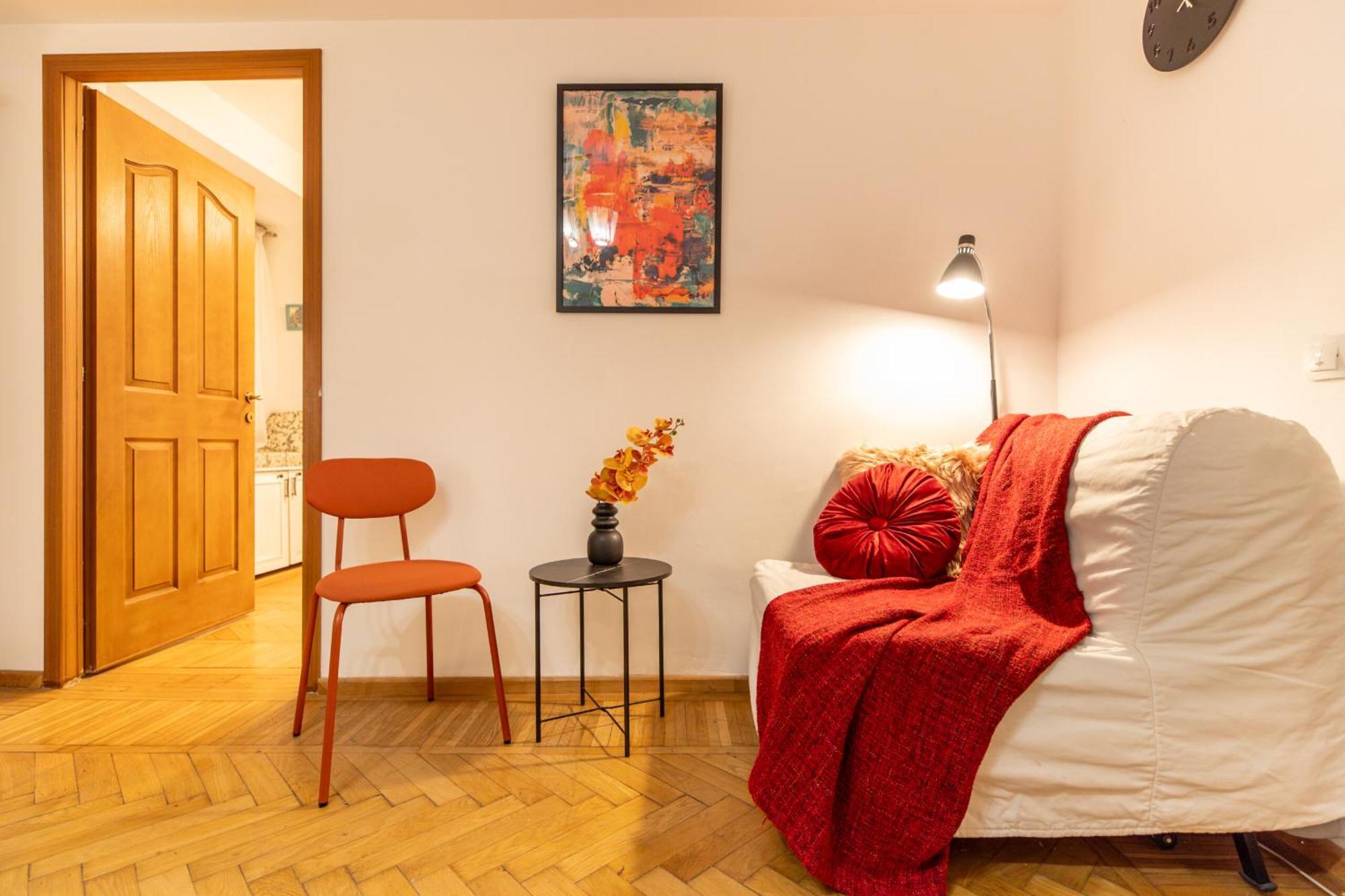 2Br Apartment At Piata Natiunilor Unite: Perfect For City Center Stays ブカレスト エクステリア 写真